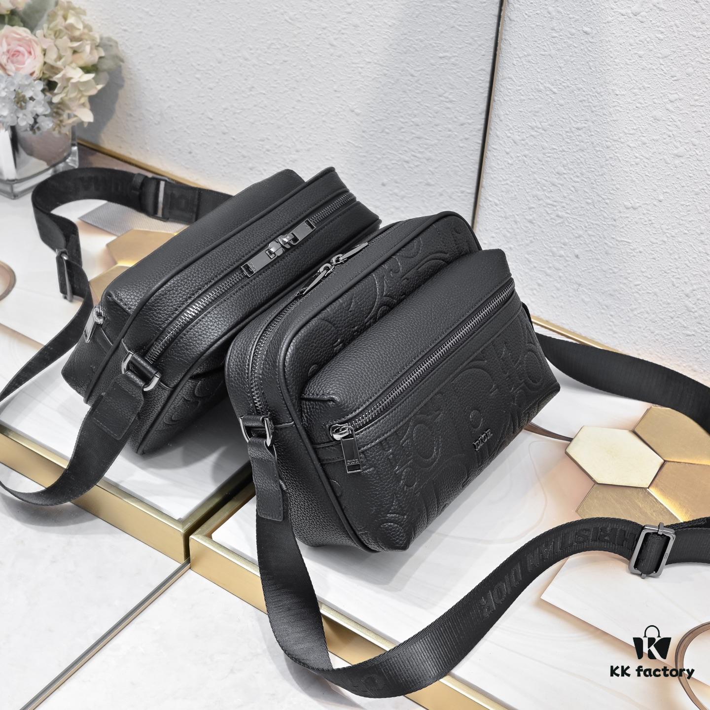 6930941f6e68136f4d9a9fb5 Top Original Hot Embossed Large Rider 2.0 Zip Messenger Bag