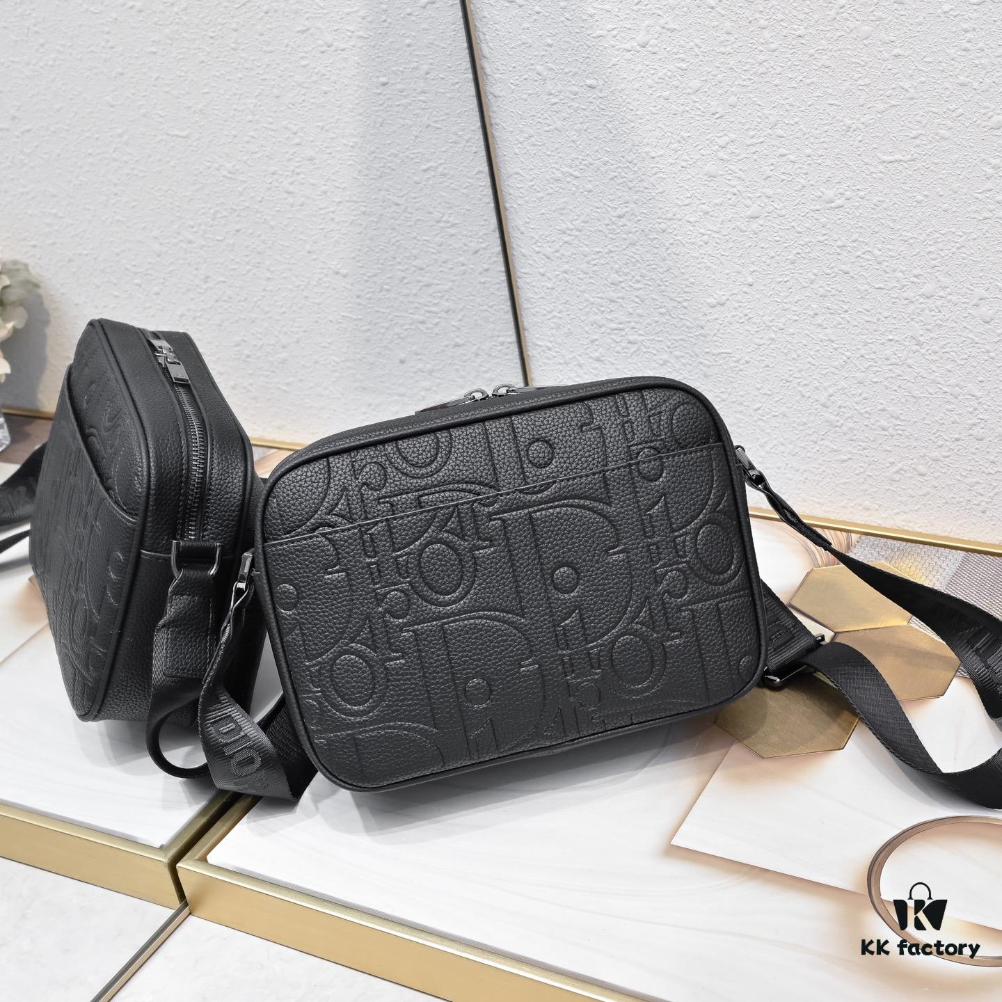 693094206e68136f4d9a9fb7 Top Original Hot Embossed Large Rider 2.0 Zip Messenger Bag