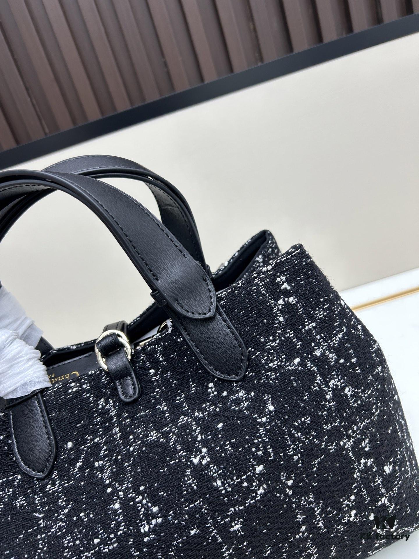 693094536e68136f4d9aa014 Medium Dior Toujours Bag in Black Calfskin with Cannage Stitching