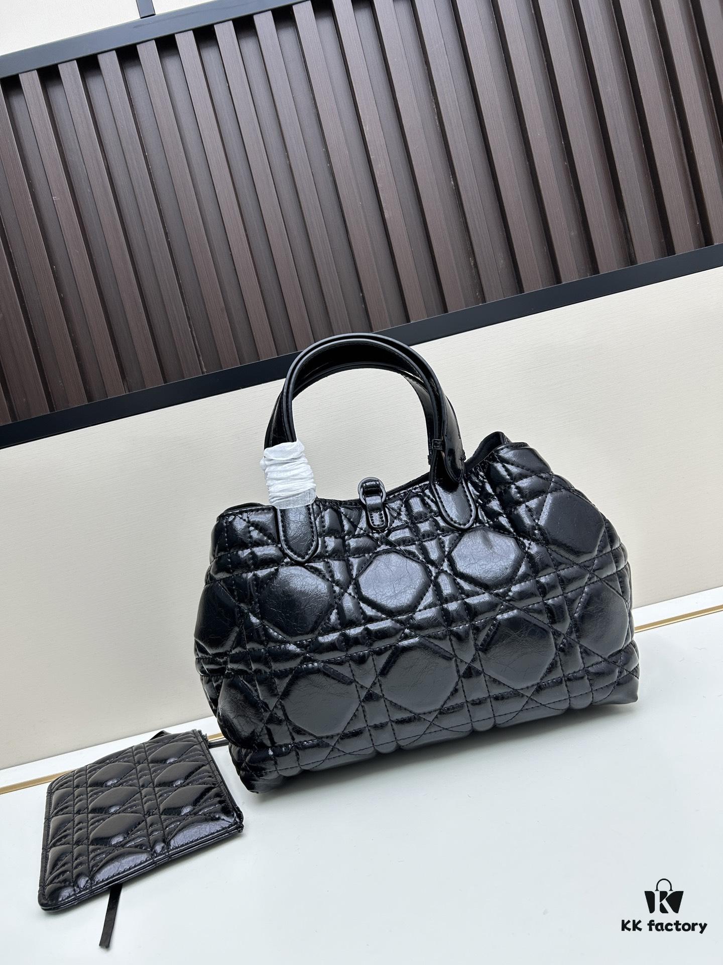 6930945a6e68136f4d9aa022 Medium-sized Oil-waxed Calfskin Dior Toujours Bag