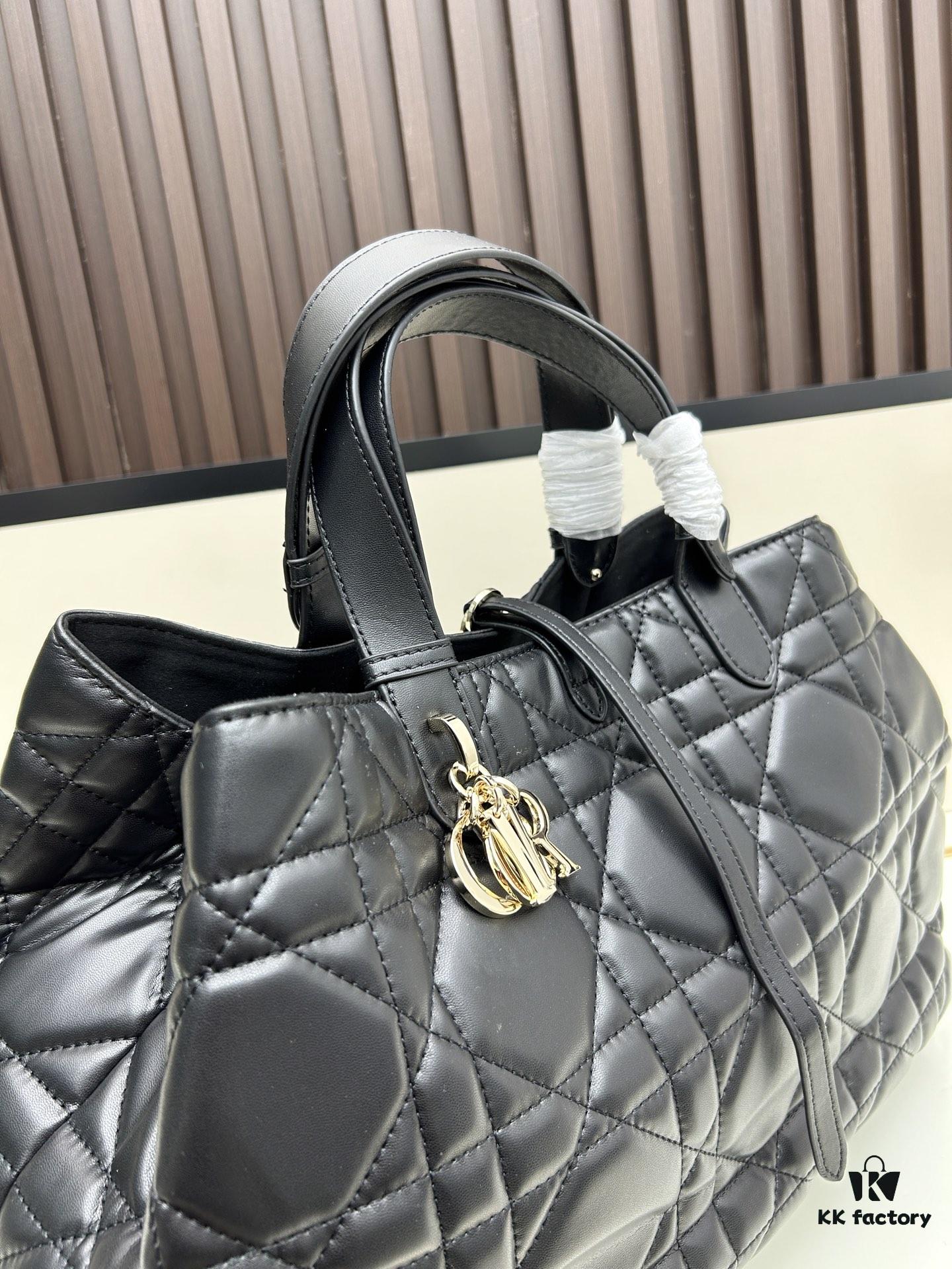 693094616e68136f4d9aa02c Large Dior Toujours Bag