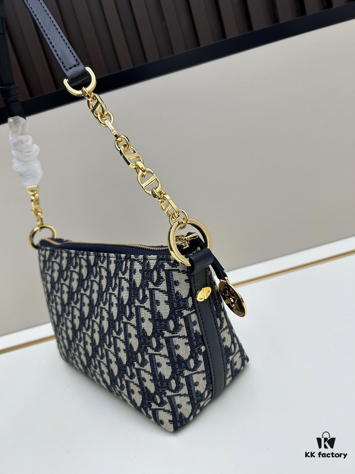 693094a16e68136f4d9aa09e Diorstar Hobo Chain Bag in Blue Denim Dior Oblique Jacquard