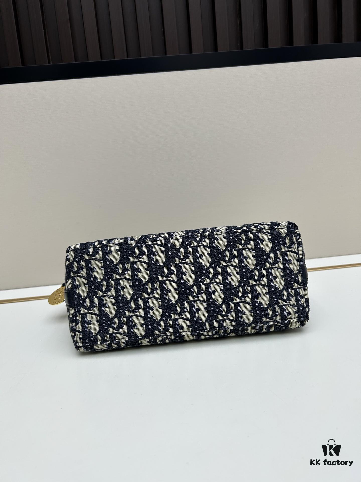 693094a16e68136f4d9aa09f Diorstar Hobo Chain Bag in Blue Denim Dior Oblique Jacquard