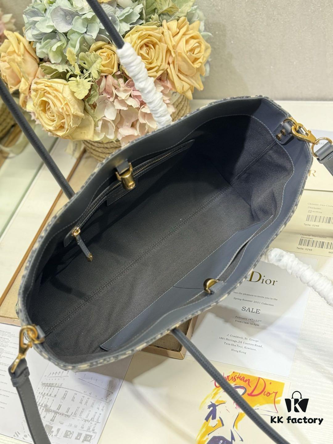693094b26e68136f4d9aa0be Top-Grade Authentic Dior Stills Handbag (Blue Cloth)