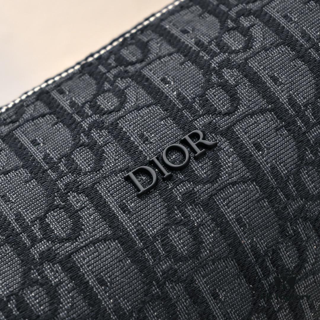 693094b96e68136f4d9aa0cf Upgraded Release Original Dior 2024 Spring/Summer New Arrival OBLIQUE Printed Canvas Cylindrical Tote Bag with Tiger Head Box Design, Black Fabric and Black Calfskin Adjustable Detachable Shoulder Strap, Full Logo Details, Unisex, Size: 21×13×13cm