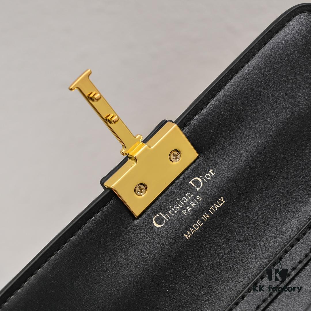 693094c86e68136f4d9aa0ee Upgraded Release🔥 Miss Montaigne Mini Chain Bag
