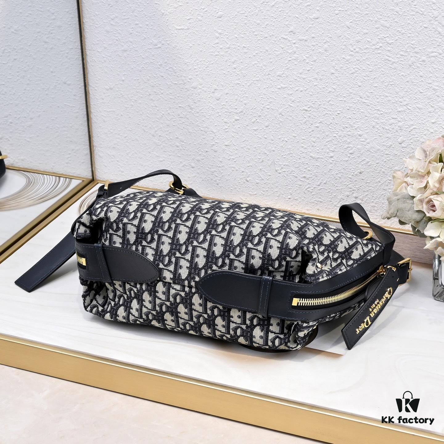 693094ec6e68136f4d9aa135 Small Size Upgraded Version D-Journey Handbag in Blue Oblique Print