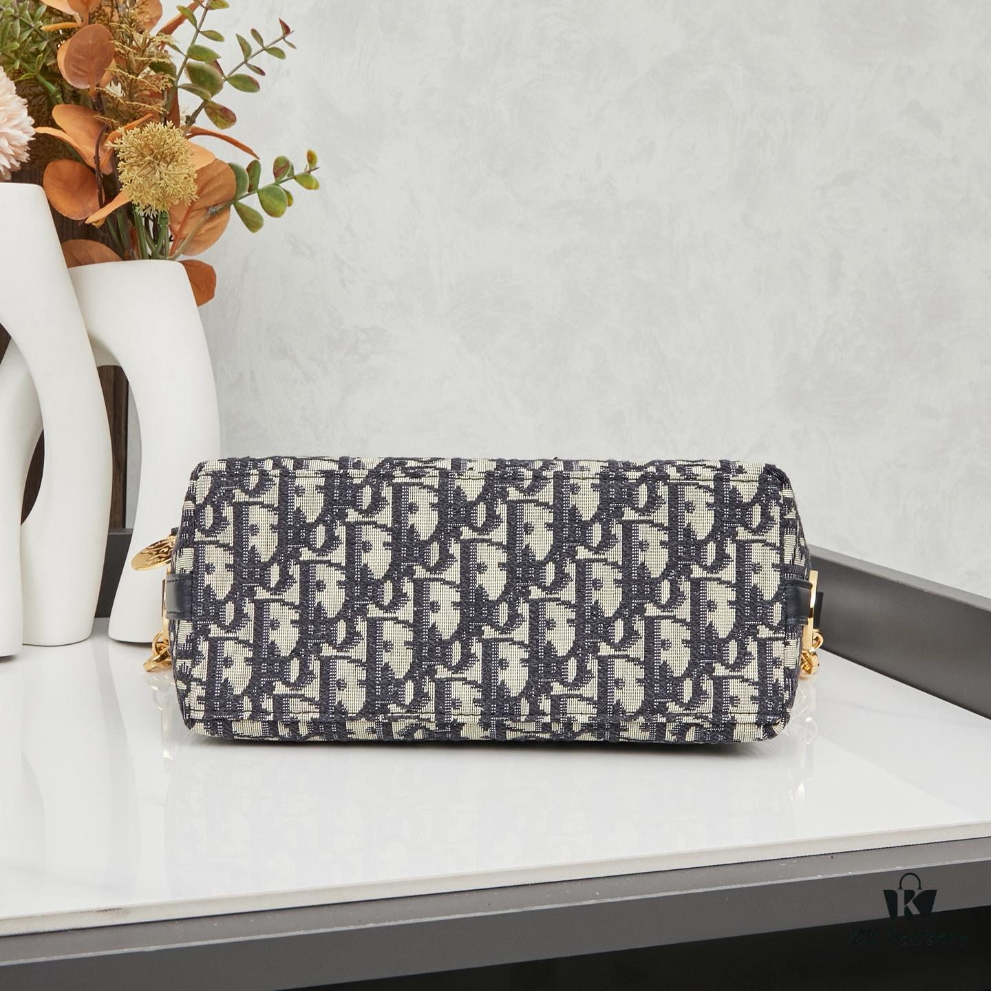 693095136e68136f4d9aa181 Diorstar Hobo Chain Bag in Blue Denim Dior Oblique Jacquard