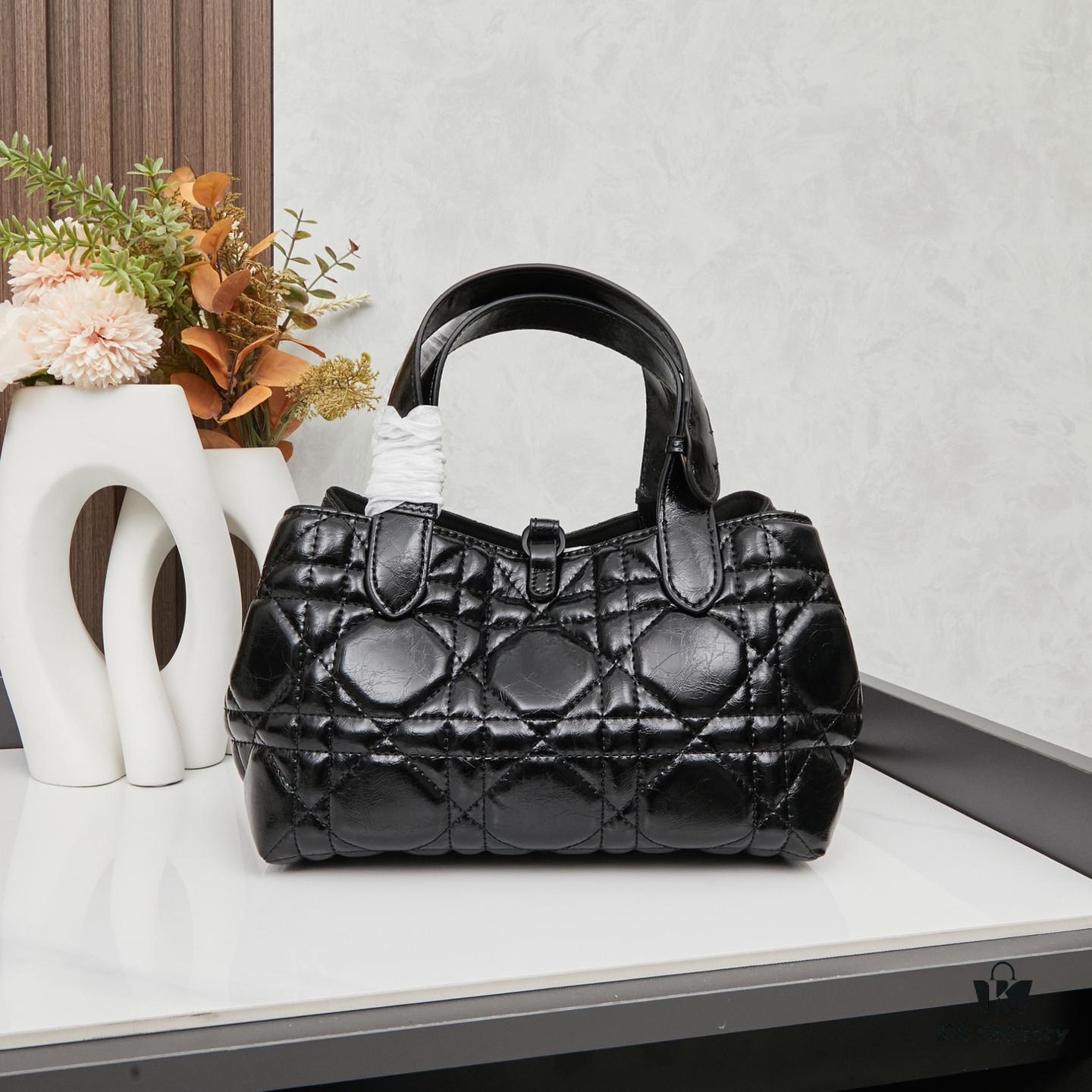693095176e68136f4d9aa189 Small Oil-Waxed Calfskin Dior Toujours Bag