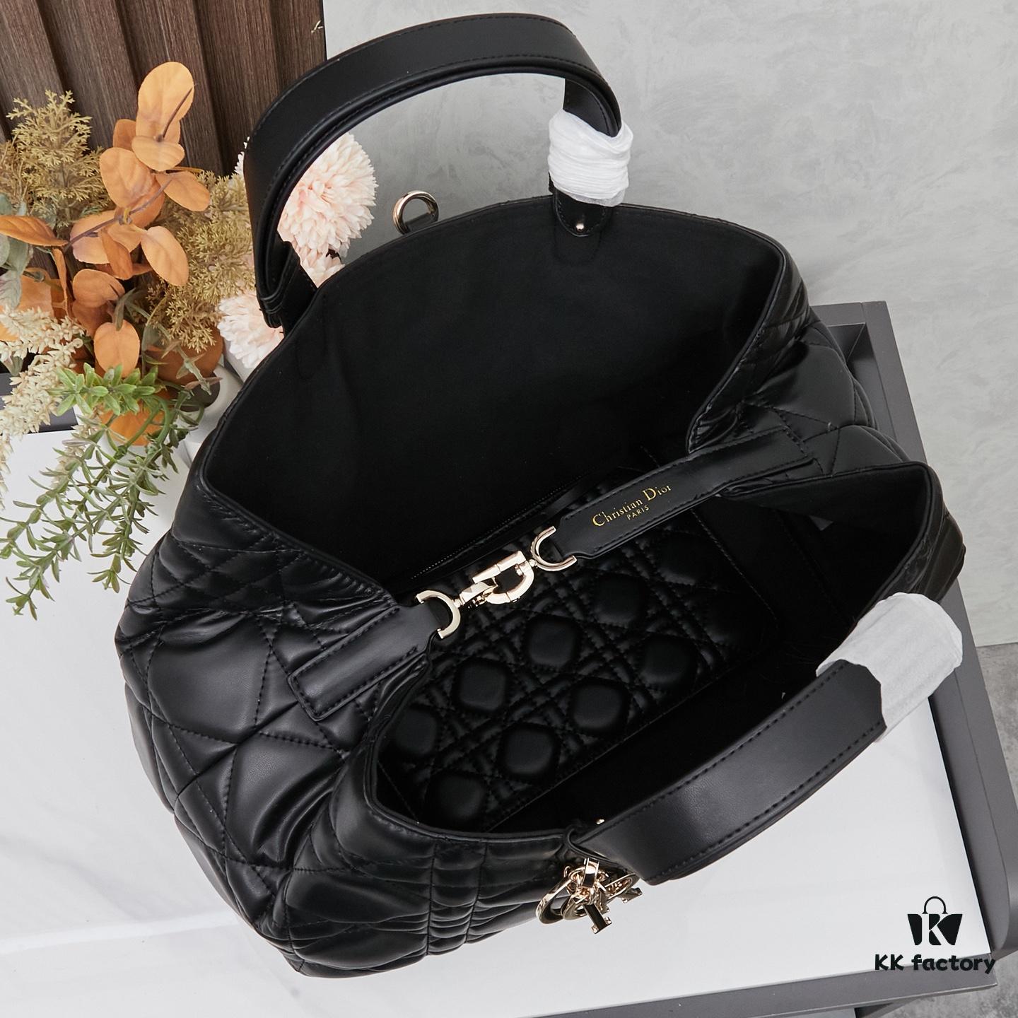 693095316e68136f4d9aa1ba Large Dior Toujours Bag