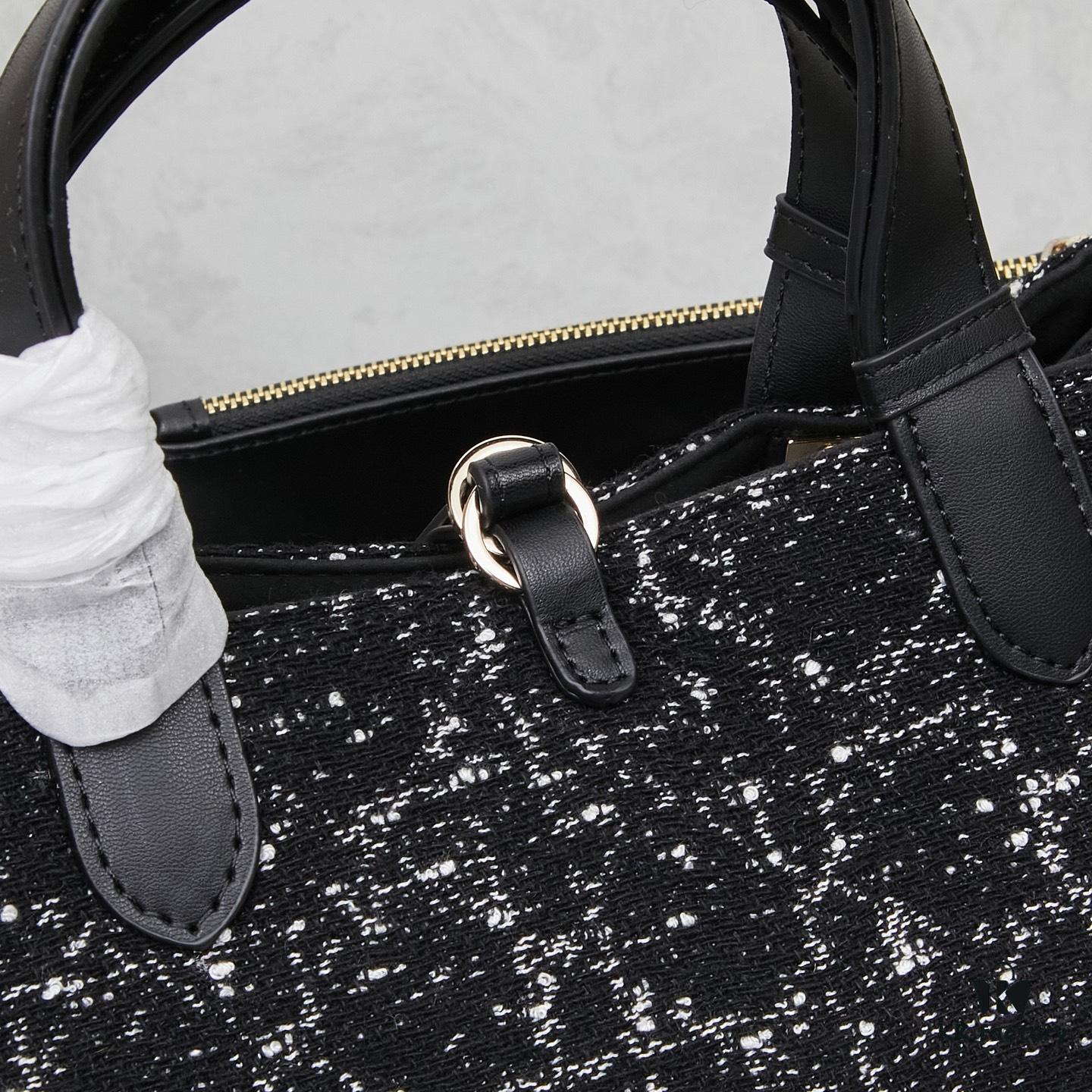 693095346e68136f4d9aa1bf Dior Toujours Small Bag in Black Calfskin