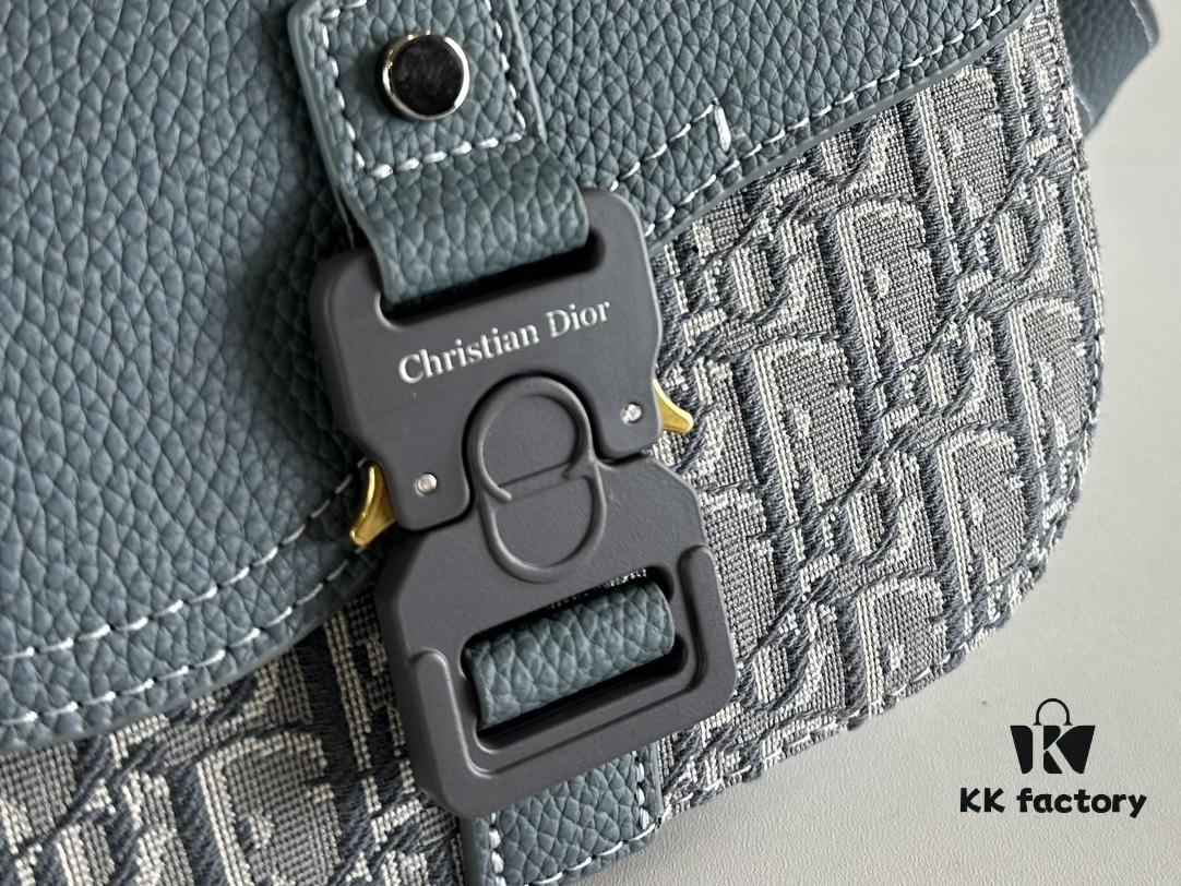 6930954a6e68136f4d9aa1ed Dior Saddle Clutch with Shoulder Strap, Grainy Calfskin and Oblique Print