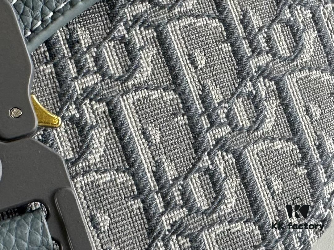 6930954a6e68136f4d9aa1ef Dior Saddle Clutch with Shoulder Strap, Grainy Calfskin and Oblique Print