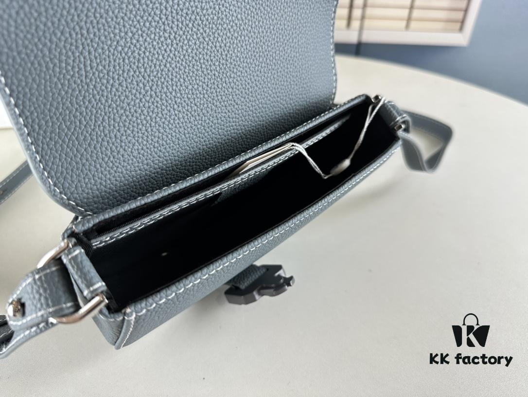 6930954f6e68136f4d9aa1fa Dior Saddle Clutch with Shoulder Strap in Oblique Print Fabric and Black Grained Calfskin