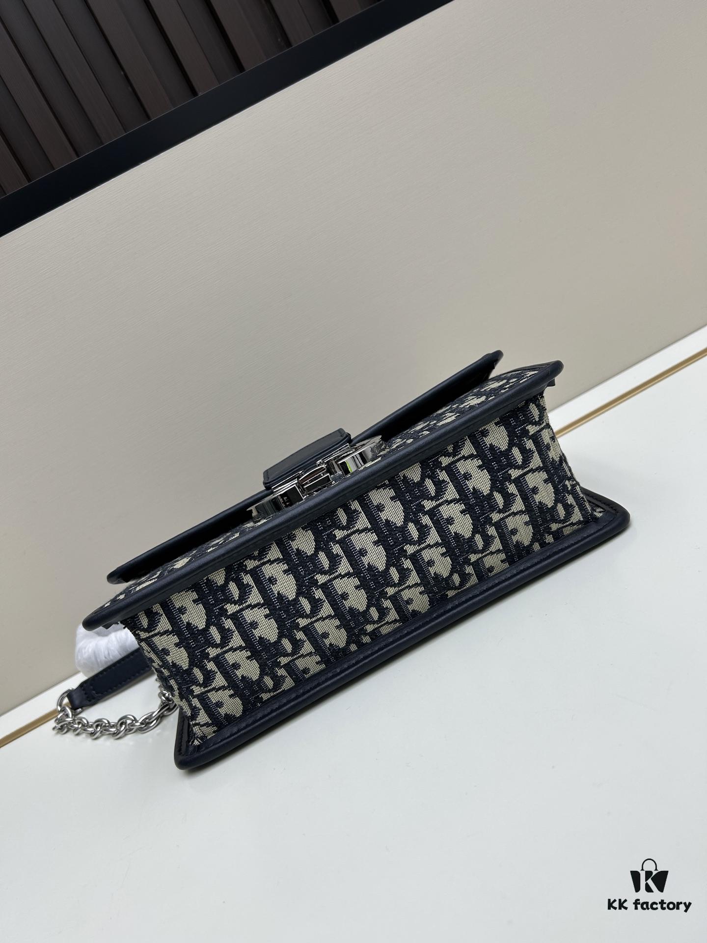 Large Size [Di0r 30 Montaigne♥️ Montaigne Bag] Inspired by Dior's Classic Presence at 30 Avenue Montaigne Since 1947