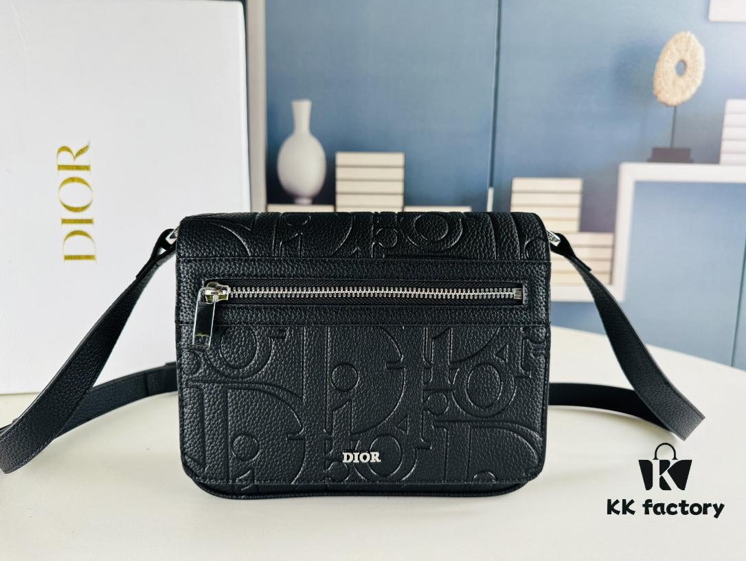693095b06e68136f4d9aa2bc Dior Messenger Bag for Men, Model 9045, Box Size 22x17x6 cm