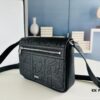 693095b26e68136f4d9aa2bf Dior Messenger Bag for Men, Model 9045, Box Size 22x17x6 cm
