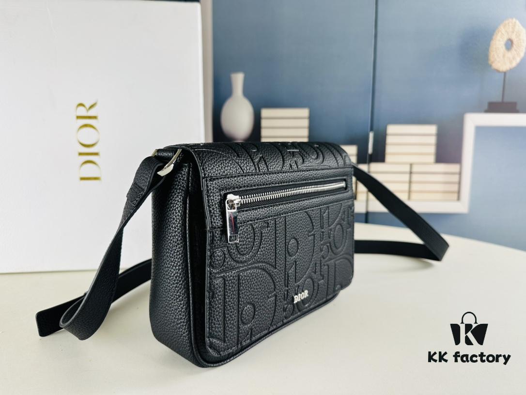 693095b26e68136f4d9aa2c0 Dior Messenger Bag for Men, Model 9045, Box Size 22x17x6 cm
