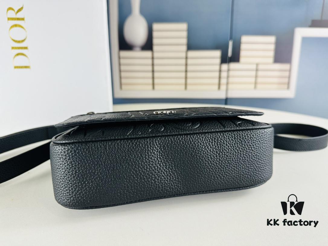 693095b36e68136f4d9aa2c2 Dior Messenger Bag for Men, Model 9045, Box Size 22x17x6 cm