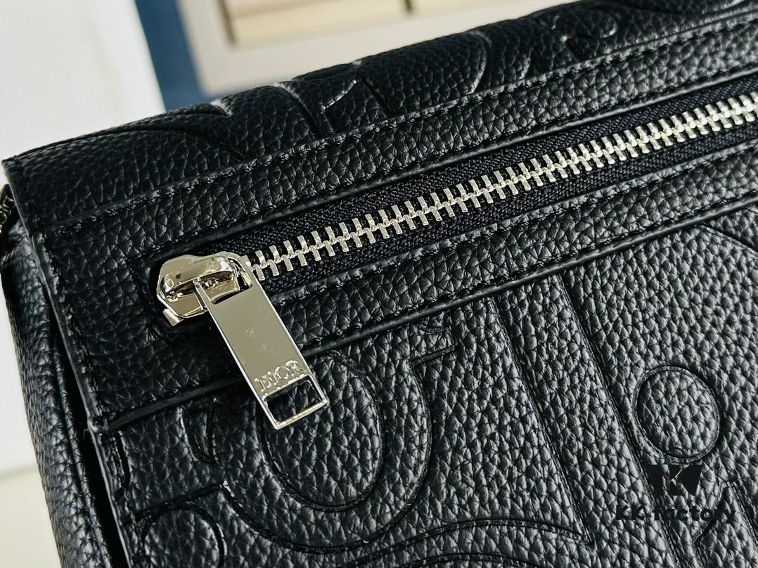 693095b36e68136f4d9aa2c4 Dior Messenger Bag for Men, Model 9045, Box Size 22x17x6 cm