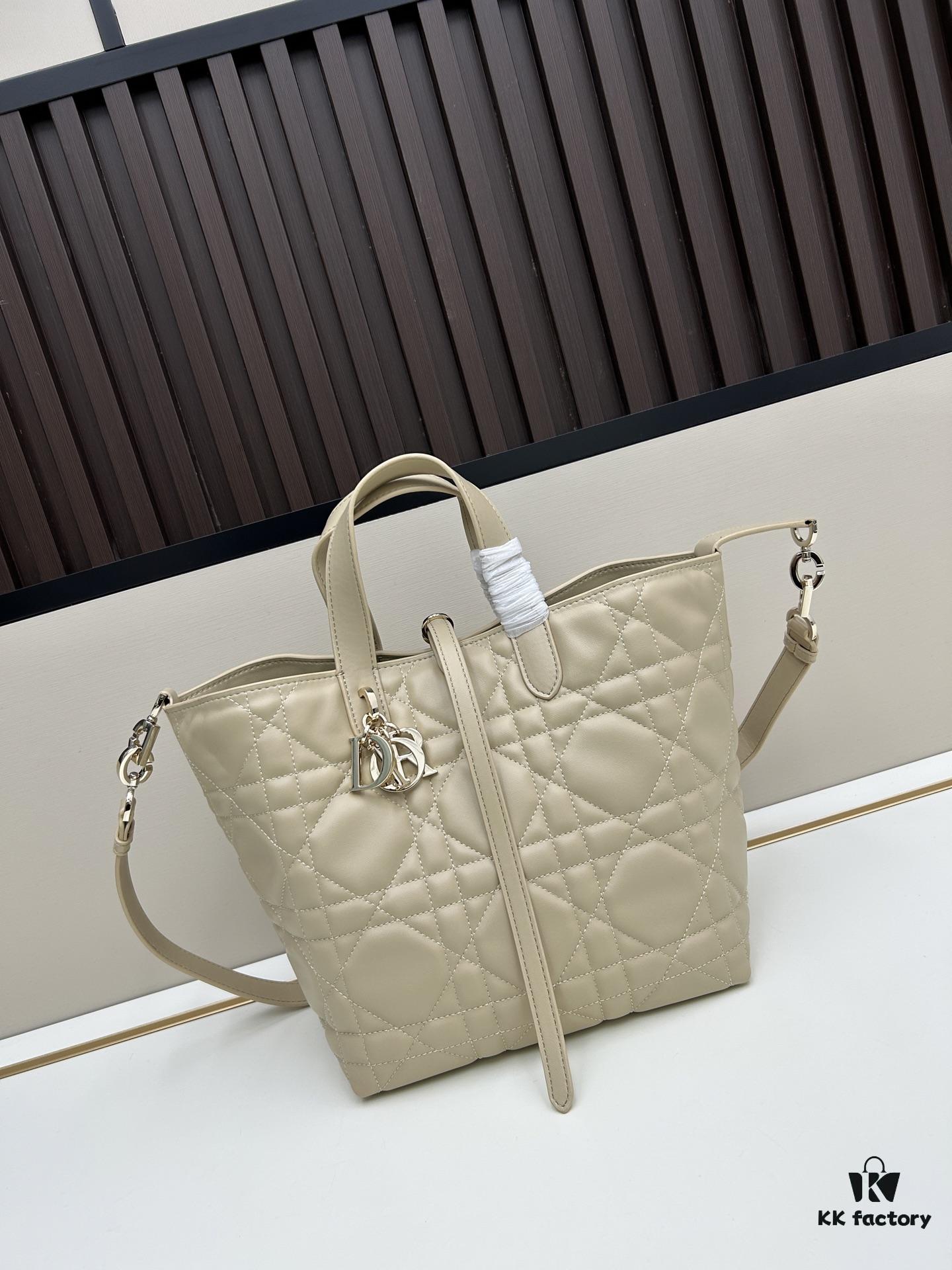 693095c46e68136f4d9aa2e2 Dior Toujours Vertical Handbag in Blush Beige Calfskin with Large Cannage Stitching