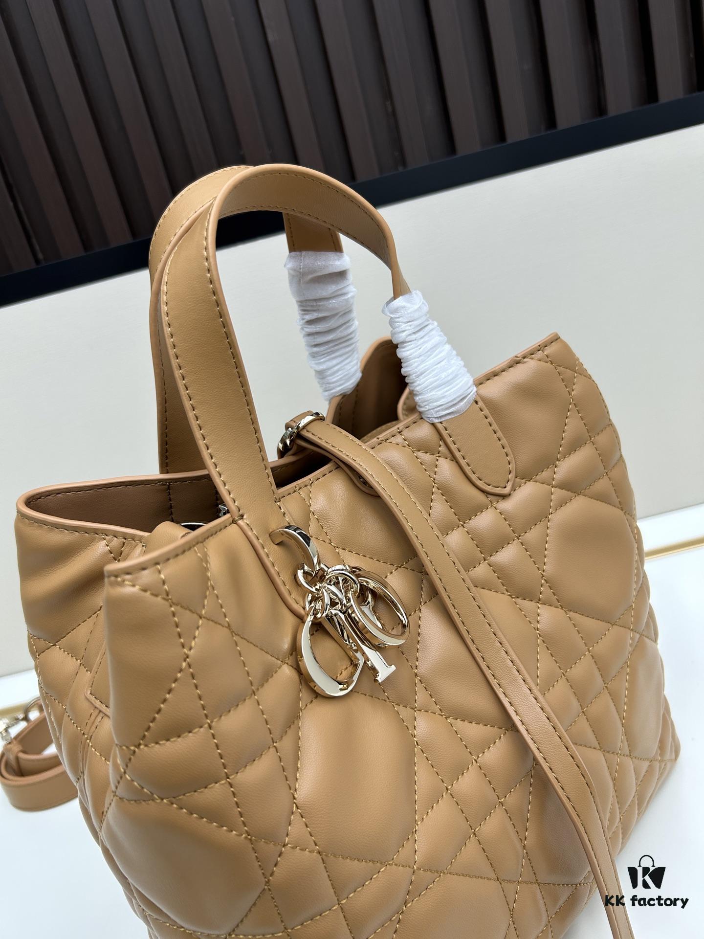 693095d26e68136f4d9aa2fc Dior Toujours Vertical Handbag in Blush Beige Calfskin Leather