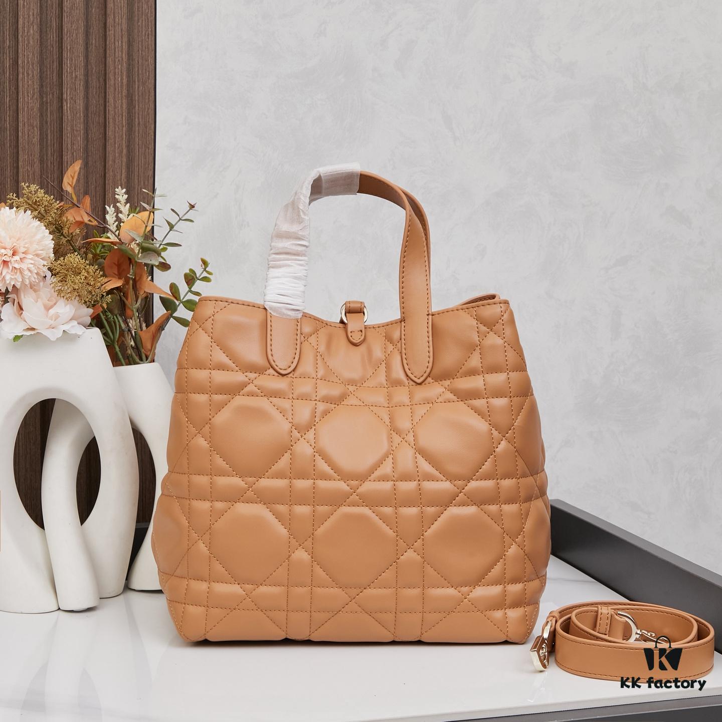 693095fb6e68136f4d9aa34b Medium Dior Toujours Vertical Handbag in Blush Beige Calfskin Leather