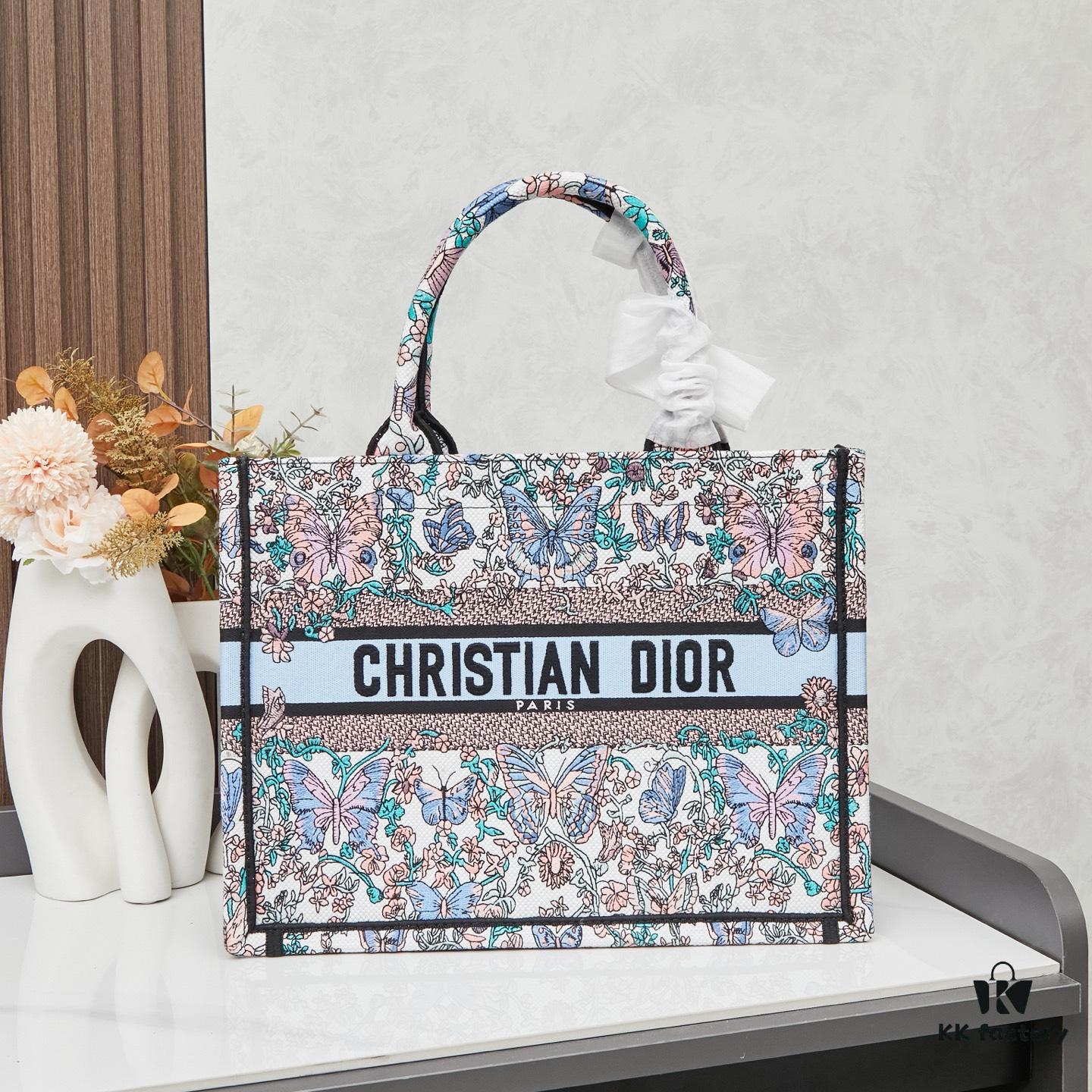 693096126e68136f4d9aa37a Original Order Embroidered Medium Di0r Book Tote