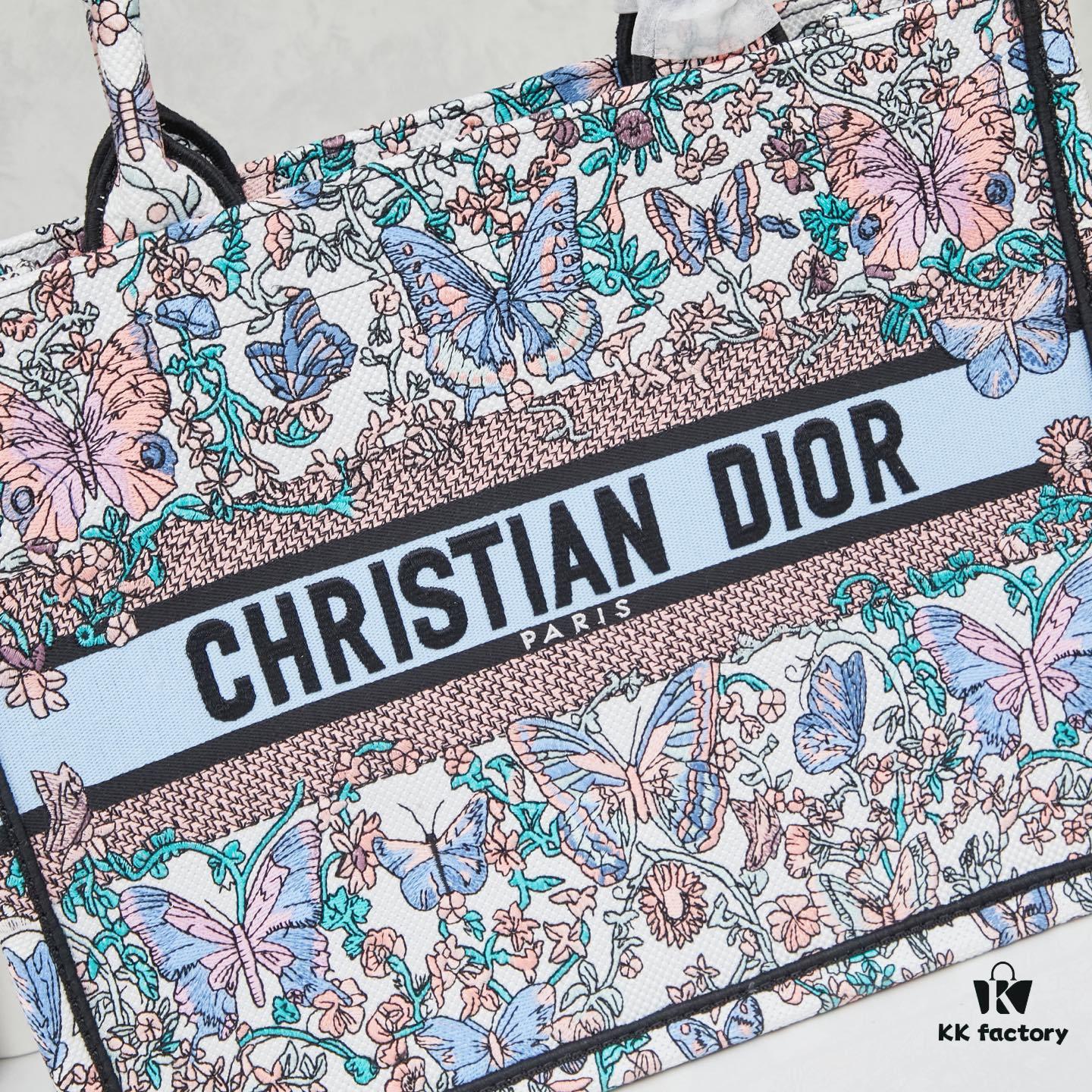 693096146e68136f4d9aa37e Original Order Embroidered Medium Di0r Book Tote