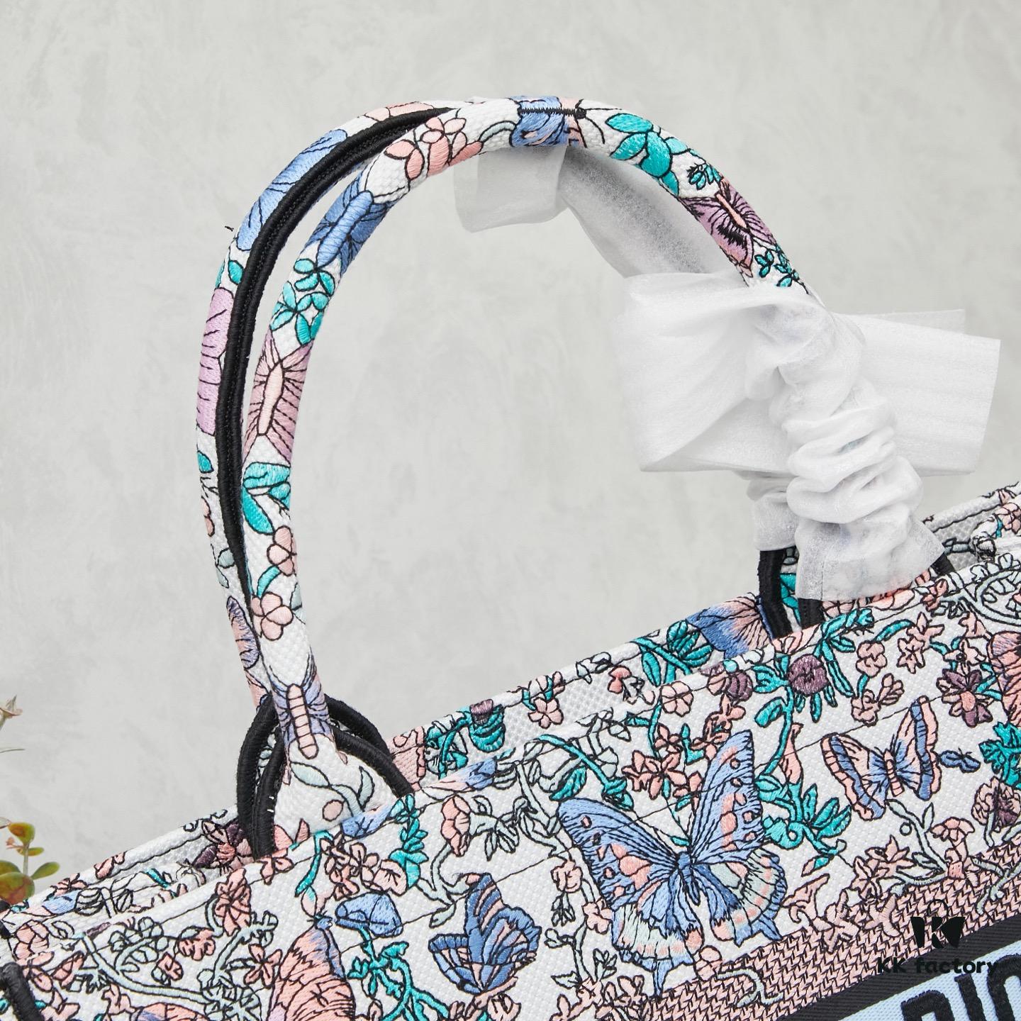 693096146e68136f4d9aa37f Original Order Embroidered Medium Di0r Book Tote