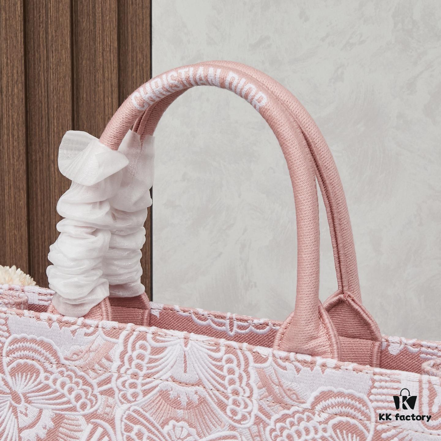 693096276e68136f4d9aa3a1 Original Order Embroidered Large Di0r Book Tote