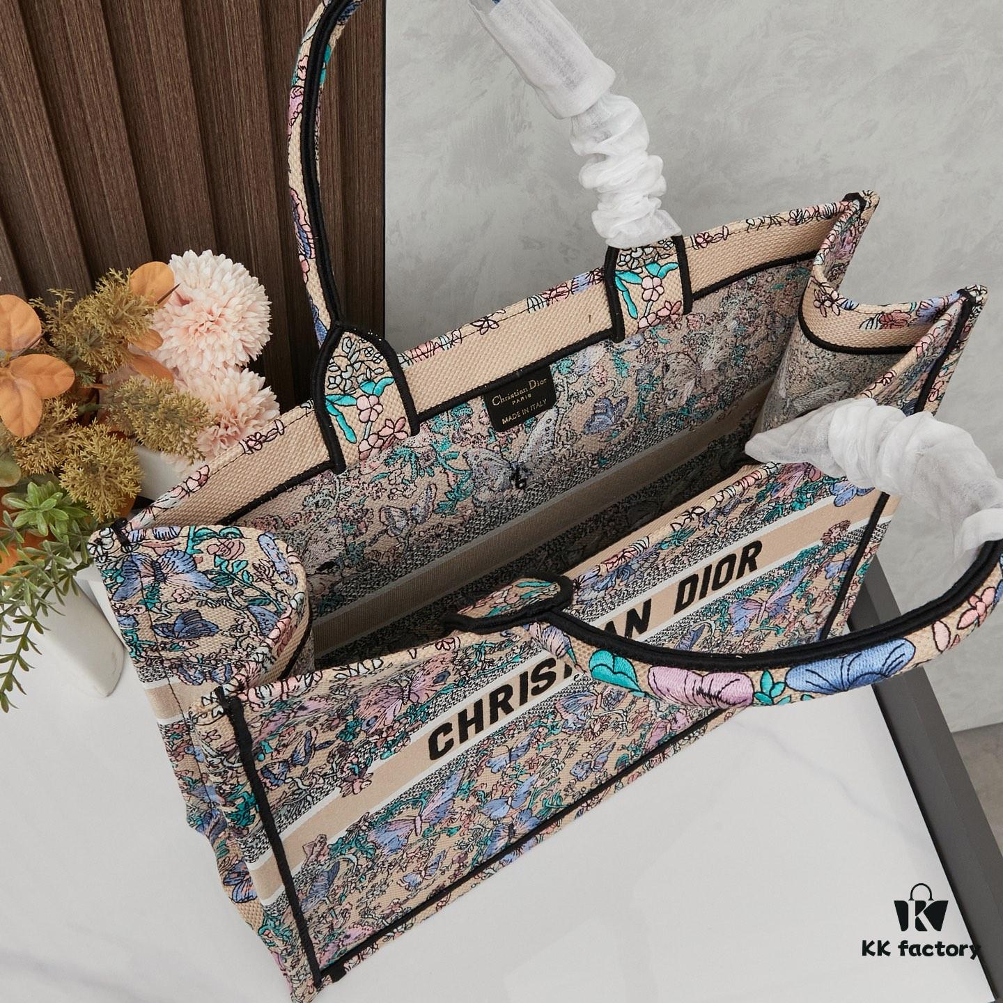 693096326e68136f4d9aa3b3 Original Order Embroidered Large Di0r Book Tote