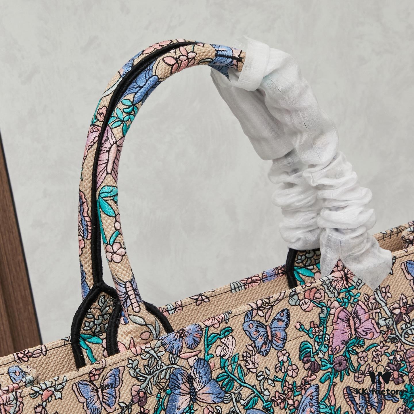 693096356e68136f4d9aa3bb Original Order Embroidered Large Di0r Book Tote