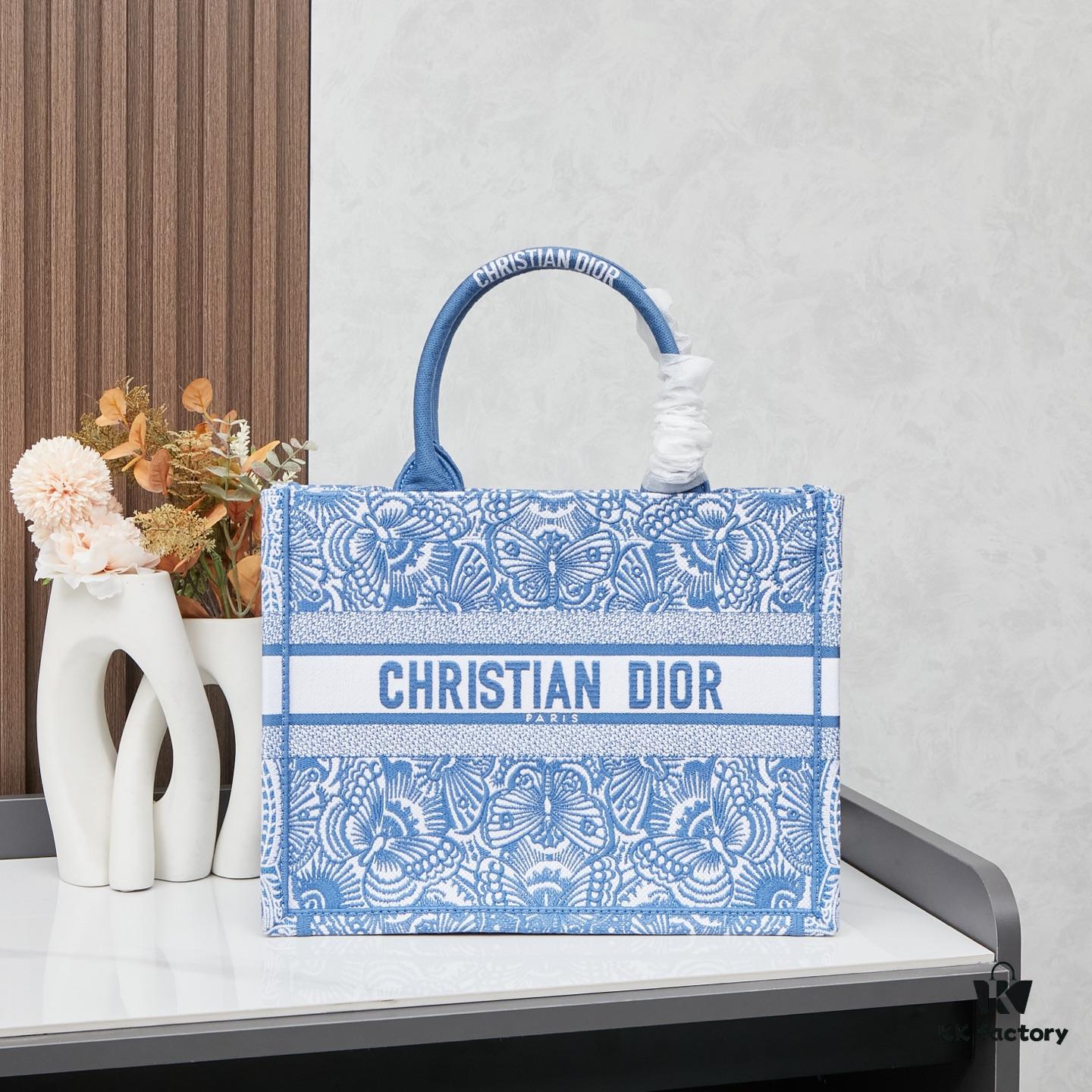 6930963f6e68136f4d9aa3cc Original Order Embroidered Medium Di0r Book Tote