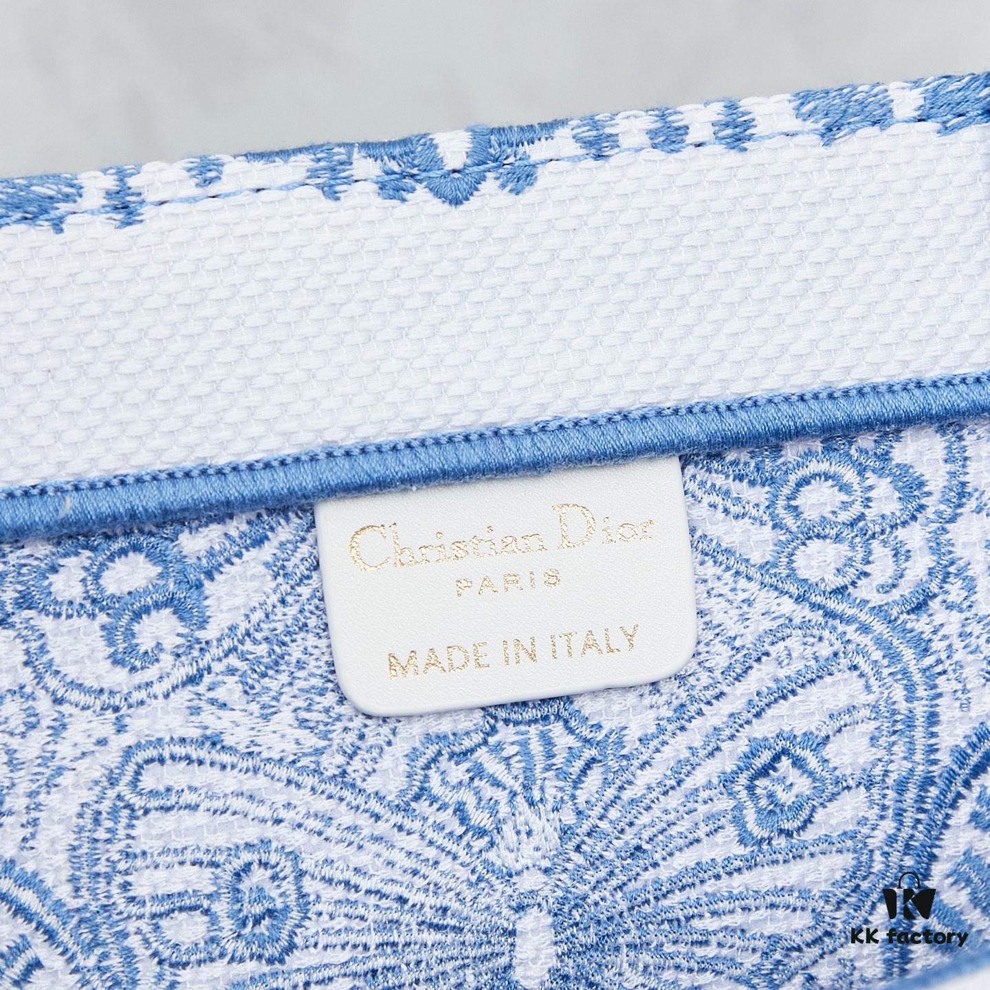 693096486e68136f4d9aa3dd Embroidered Large Di0r Book Tote