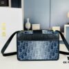 693096616e68136f4d9aa415 Large 30 Montaigne East-West Handbag in Denim Dior Oblique Jacquard