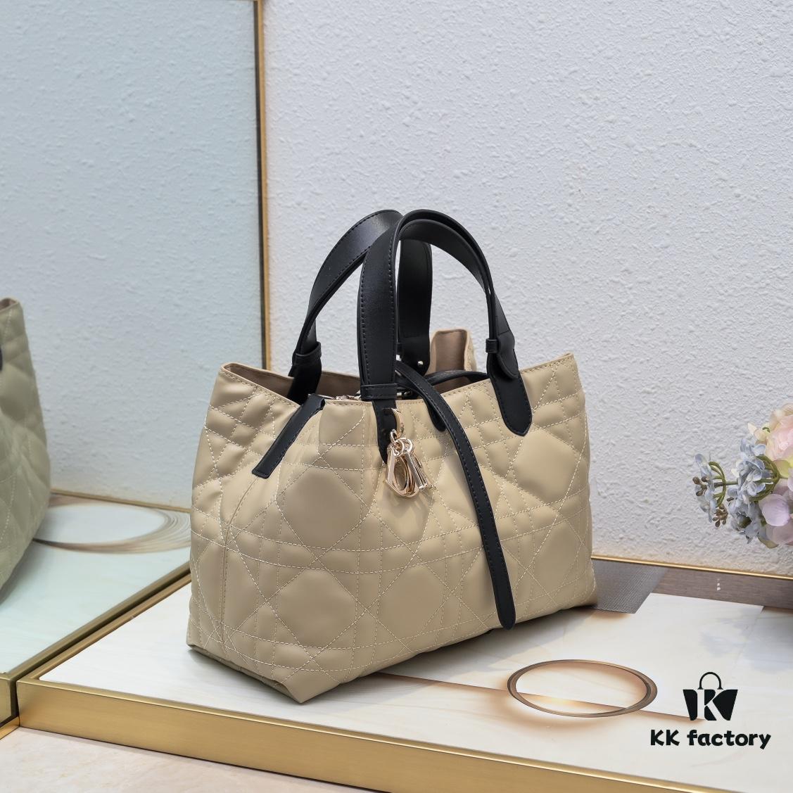 693096b46e68136f4d9aa4d1 Dior Toujours Medium Bag 28cm