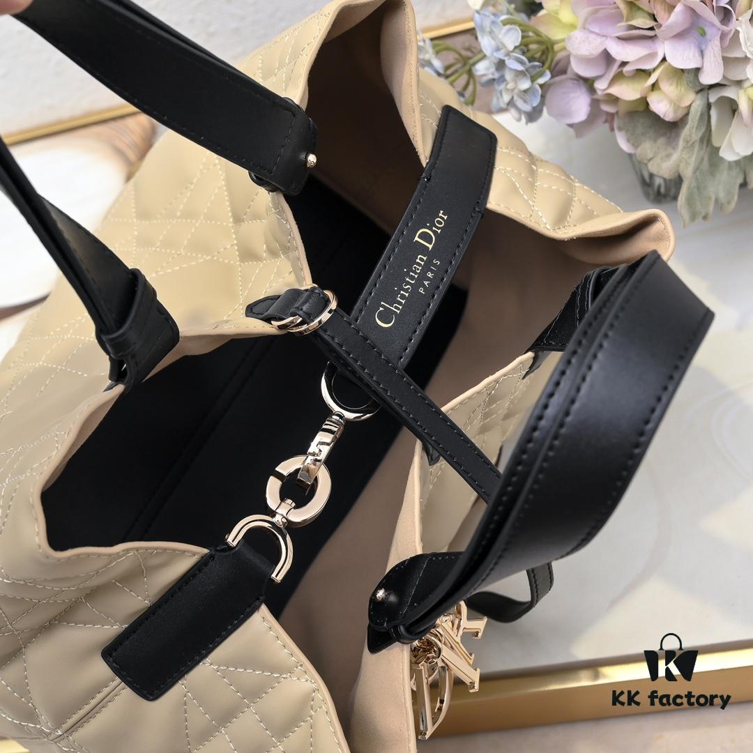 693096b66e68136f4d9aa4d8 Dior Toujours Medium Bag 28cm