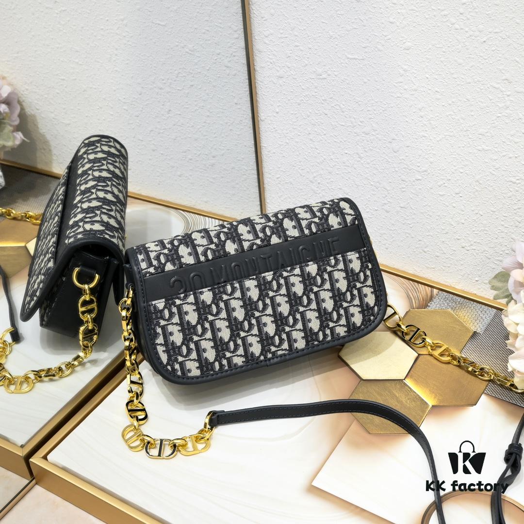 693096b86e68136f4d9aa4db Upgraded Version with Box - Dior Bobby Bag, Retro Style Leather Texture, Sturdy Structure, Adjustable CD Enamel Chain