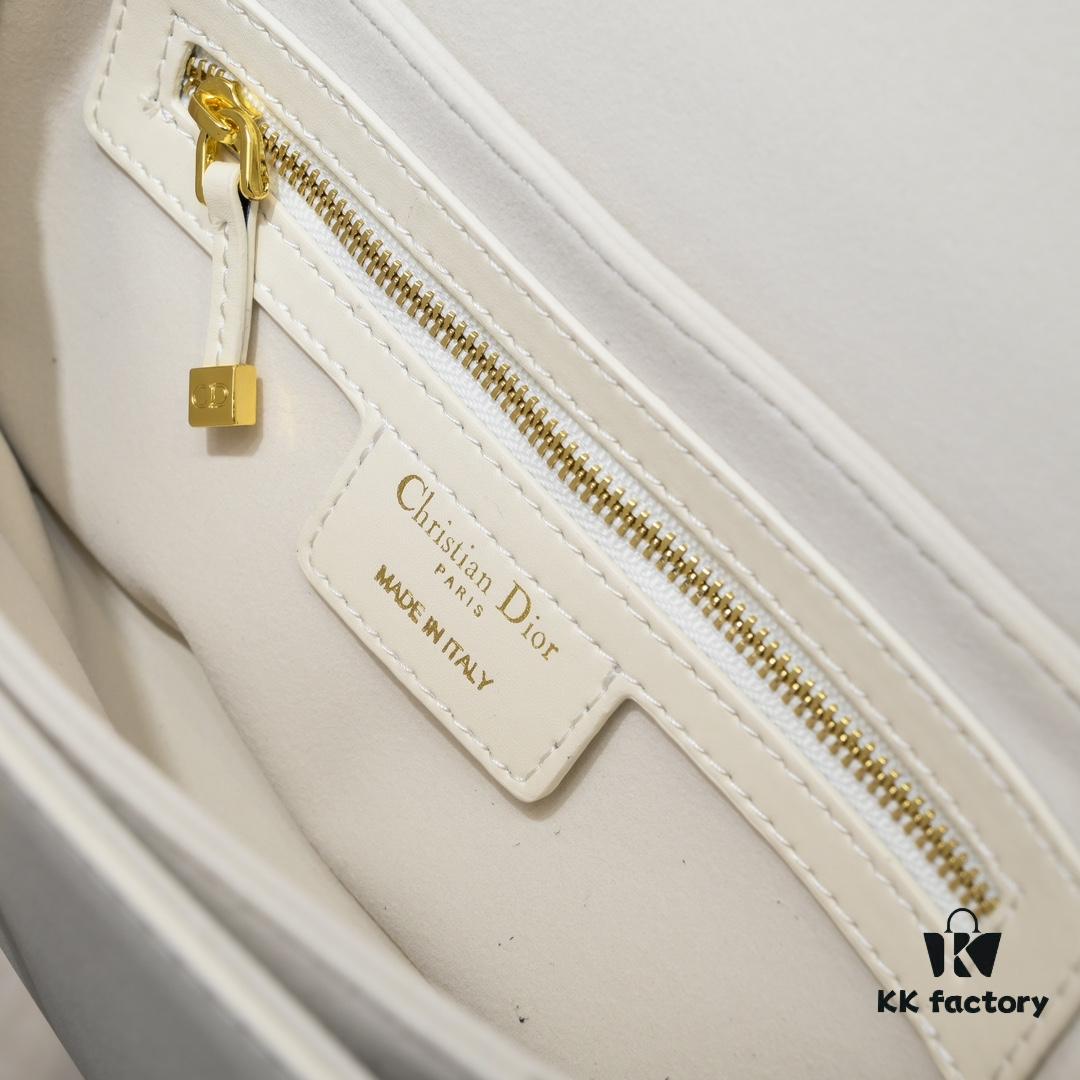 693096be6e68136f4d9aa4e9 Upgraded Version Shipment 🔥 Comes with Box | Authentic Quality Dior Bobby Bag, New Retro Style Tote