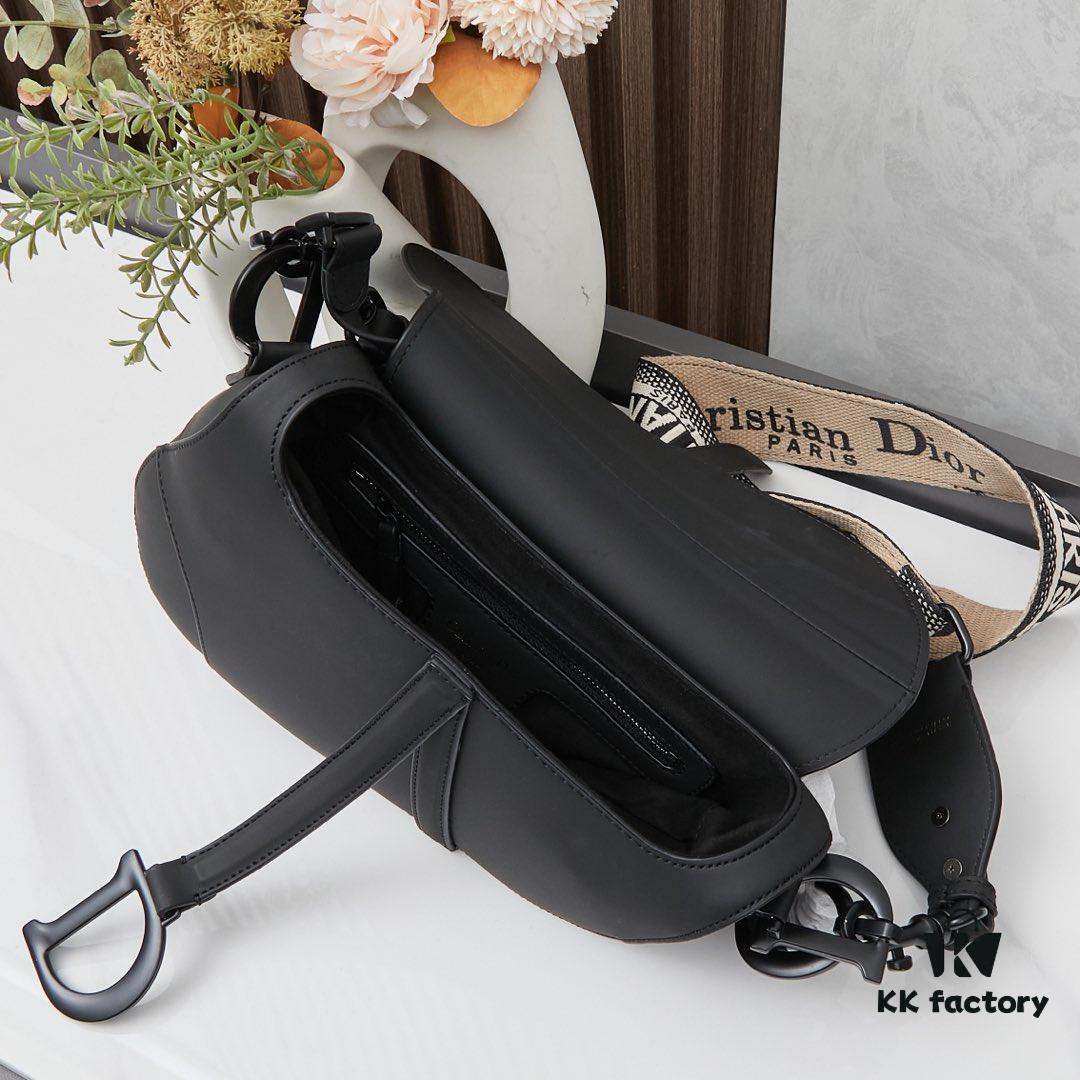 693096e16e68136f4d9aa53b Matte Finish with Wide Strap New Arrival ☀【Includes Premium Gift Box】Large Size: 24.5 x 20 x 5 cm