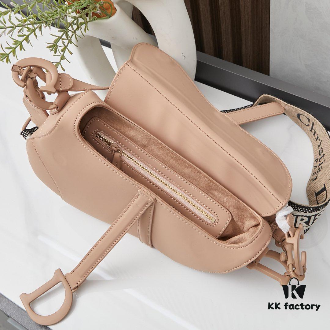 693096ea6e68136f4d9aa553 Matte Finish with Wide Strap New Arrival ☀【Includes Premium Gift Box】Large Size: 24.5 x 20 x 5 cm