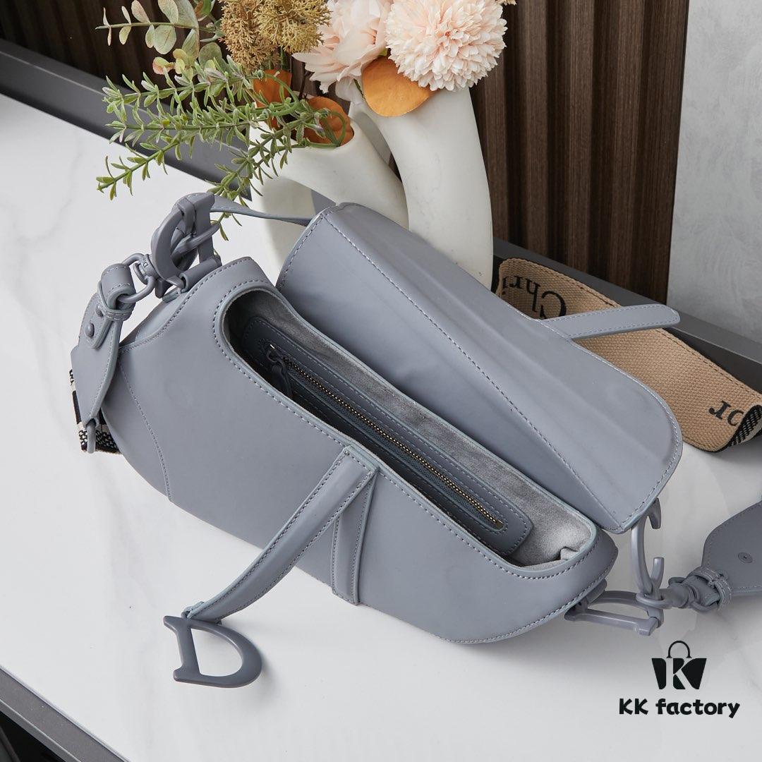 693096ed6e68136f4d9aa55b Matte Finish with Wide Strap New Arrival ☀【Includes Premium Gift Box】Large Size: 24.5 x 20 x 5 cm