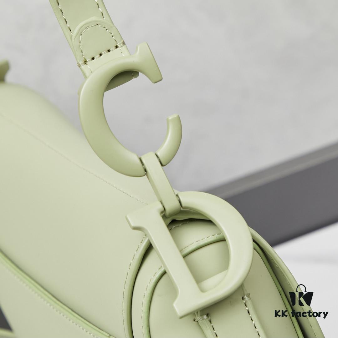 693096f26e68136f4d9aa569 Matte Finish with Small Shoulder Strap New Arrival ☀【Includes Premium Gift Box】Large Size: 24.5 x 20 x 5 cm