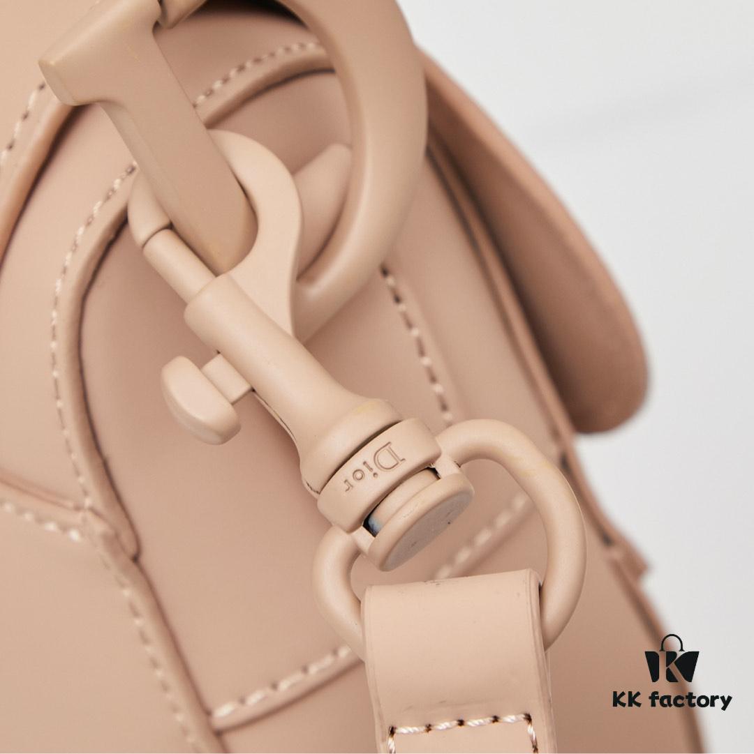 693096f96e68136f4d9aa579 Matte Finish with Small Shoulder Strap New Arrival ☀【Includes Premium Gift Box】Large Size: 24.5 x 20 x 5 cm