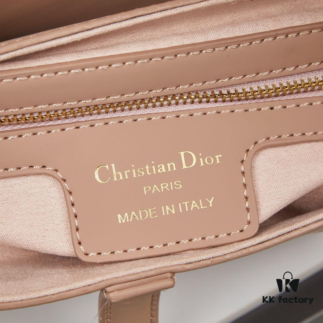 693096fb6e68136f4d9aa57d Matte Finish with Small Shoulder Strap New Arrival ☀【Includes Premium Gift Box】Large Size: 24.5 x 20 x 5 cm