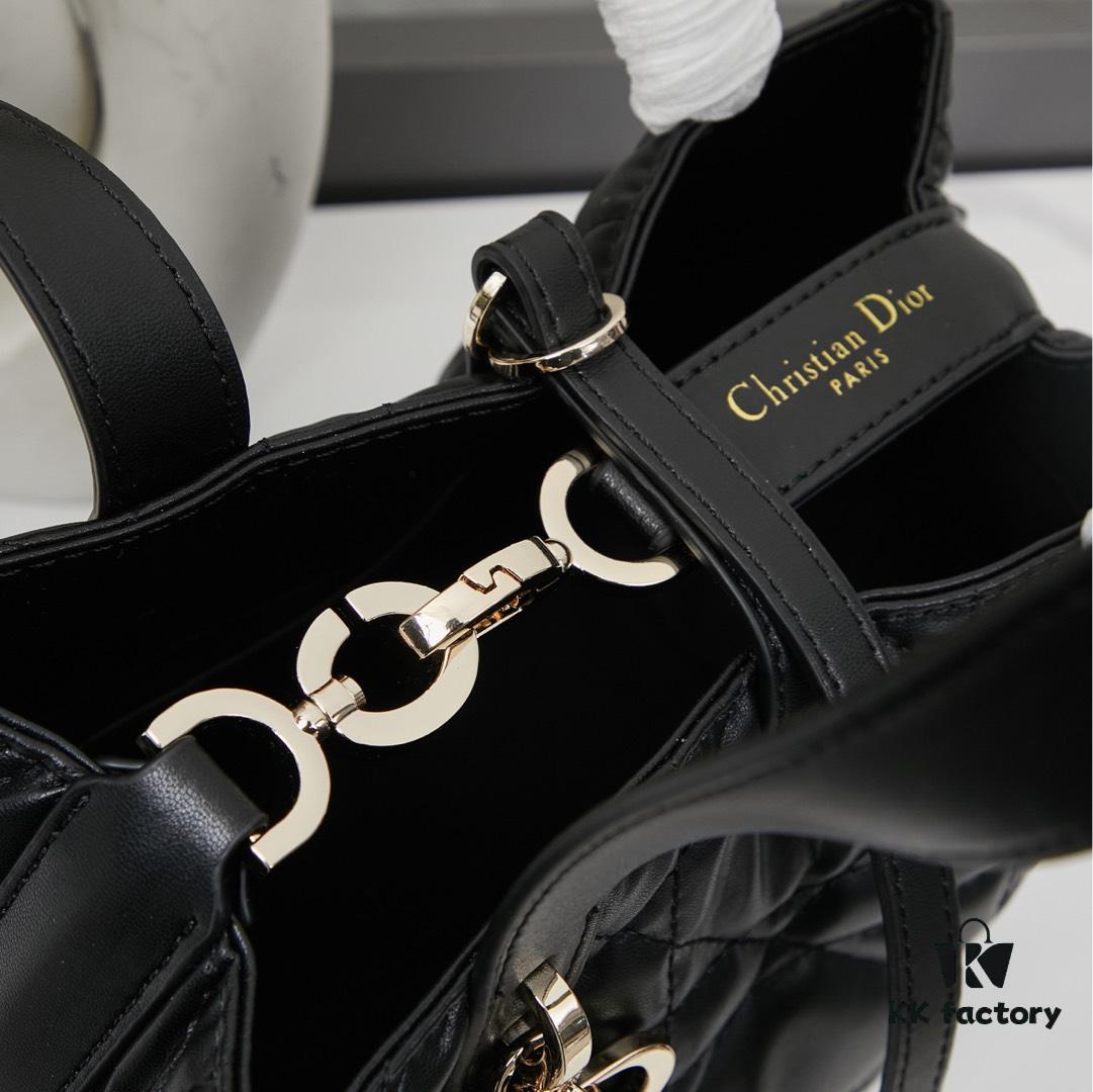 693097006e68136f4d9aa58c Dior Toujours Small Vertical Handbag in Black Calfskin Leather