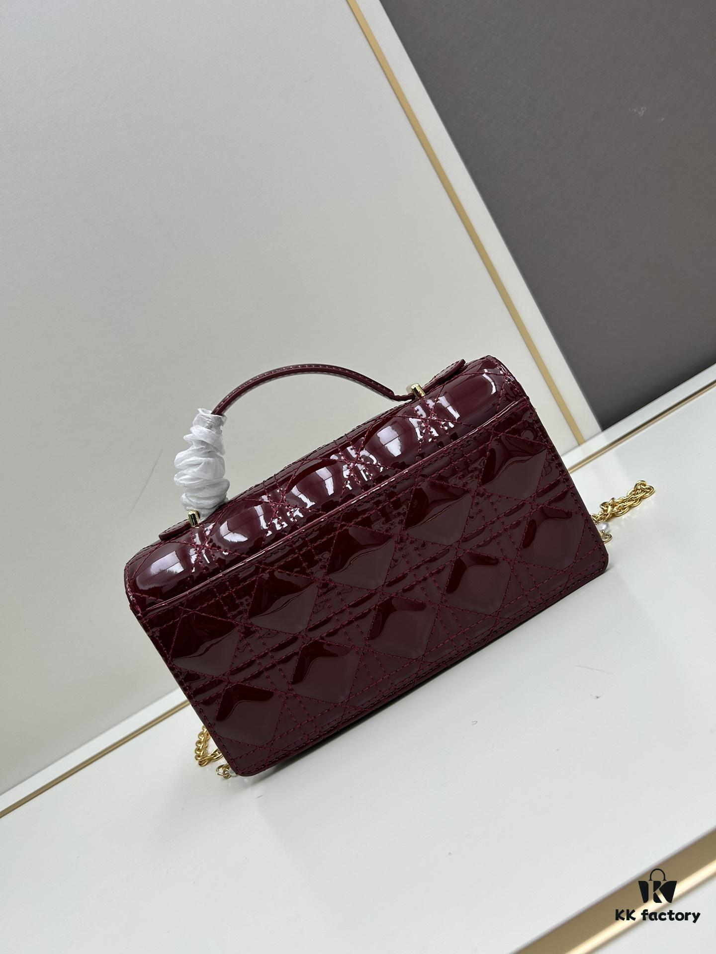 693097386e68136f4d9aa60b Lacquered Lady Dior Pearl Clutch Bag with Box