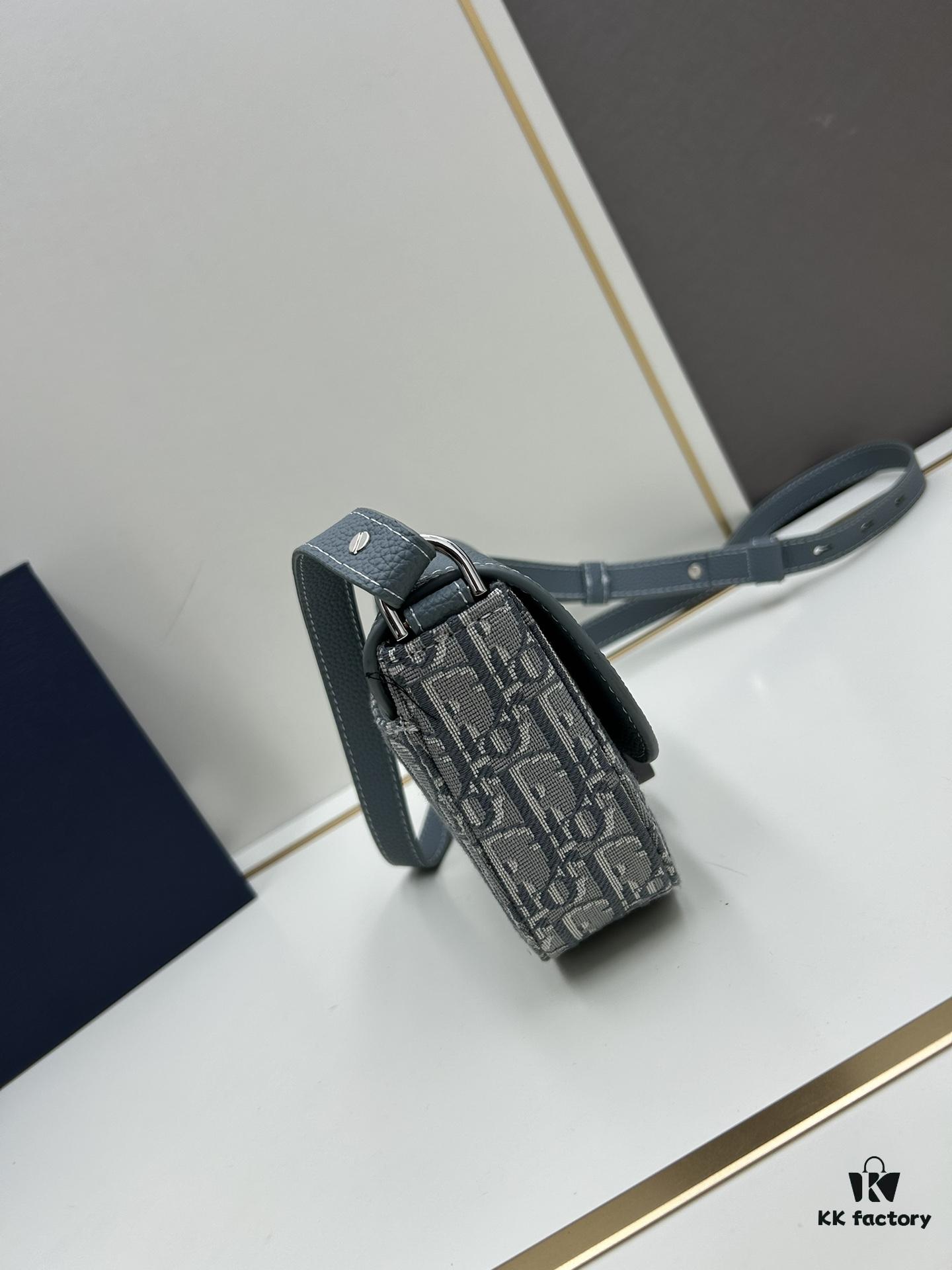 6930975a6e68136f4d9aa640 Dior Saddle Clutch with Shoulder Strap, Grainy Calfskin and Oblique Print, Black and Beige