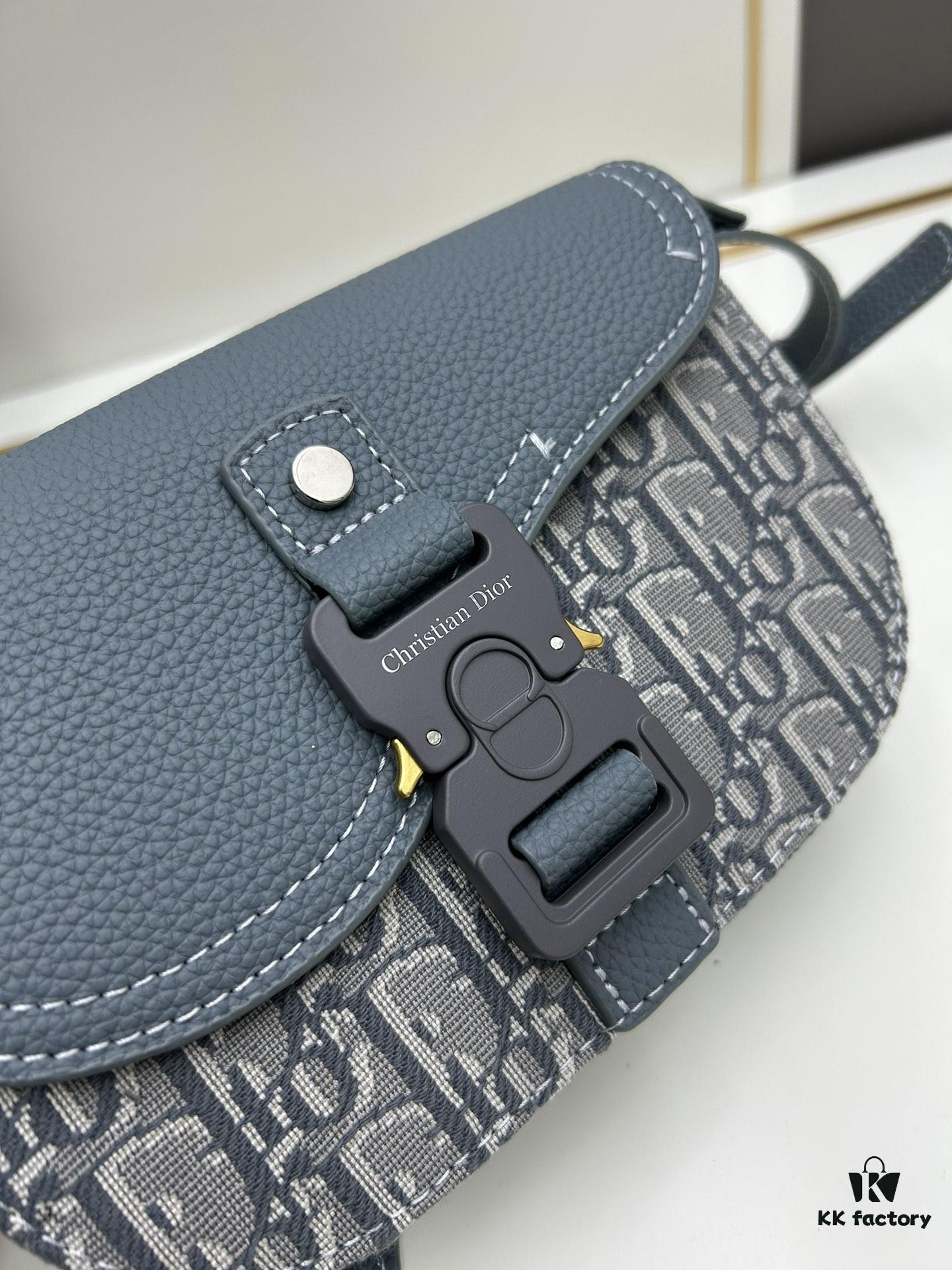 6930975b6e68136f4d9aa641 Dior Saddle Clutch with Shoulder Strap, Grainy Calfskin and Oblique Print, Black and Beige